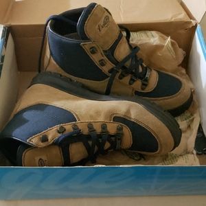 Vasque Men's Gore Tex winter boots